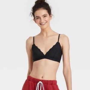 Colsie Women's Black Lace Triangle Bralette